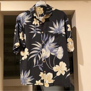 Jamaica Jaxx men’s shorts sleeve 100% silk Hawaiian shirt. Size M